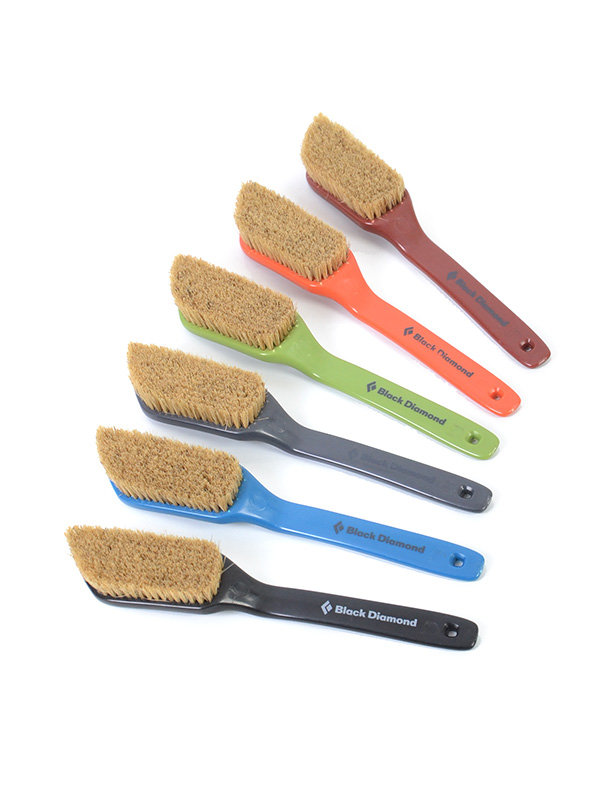 ブラックダイヤモンド「BD BOULDERING BRUSH-MEDIUM」ボルダリングブラシ（M） クライミングセレクトショップ  エッジアンドソファー