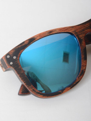 RED WOOD�̓u���[�n�~���[�����Y